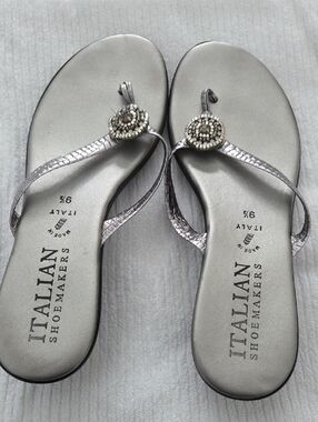 Italian Shoemakers Silver Metallic Beaded Thong Sandals